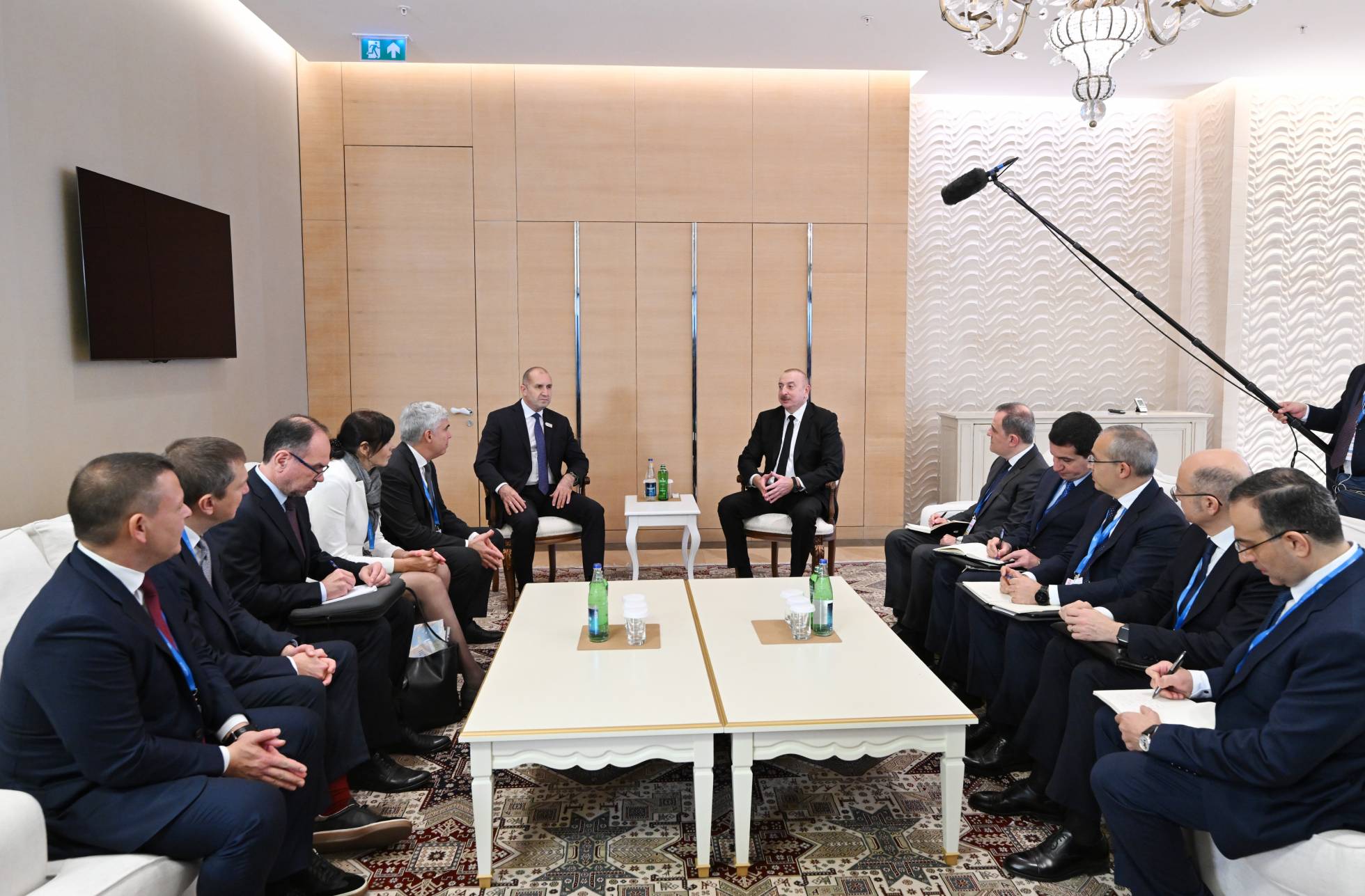 Bulgarian delegation led by President Rumen Radev visited Azerbaijan Xeber basligi